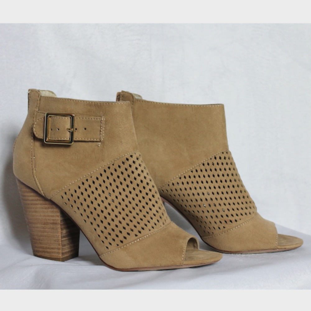 Carlos Santana Tan Open Toe Booties